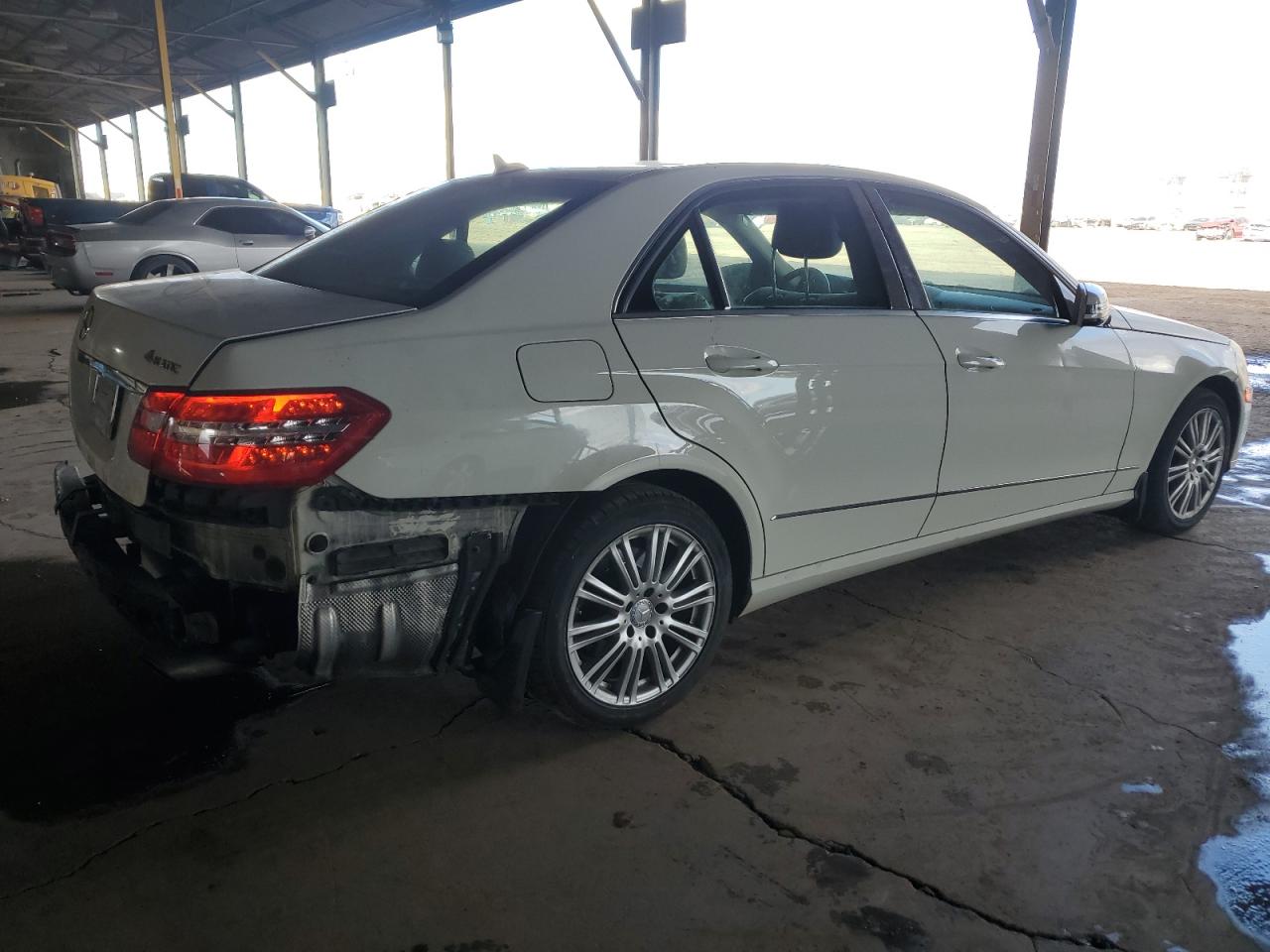 2010 Mercedes-Benz E-klasse VIN WDDHF8HB2AA114511 Copart auction photo, rear end damage thumbnail 3