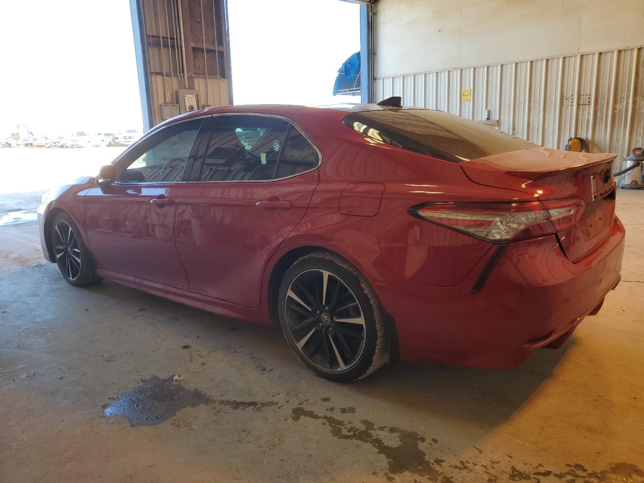 2019 Toyota Camry VIN 4T1BZ1HK9KU022418 Copart auction photo, water/flood / hail damage thumbnail 2