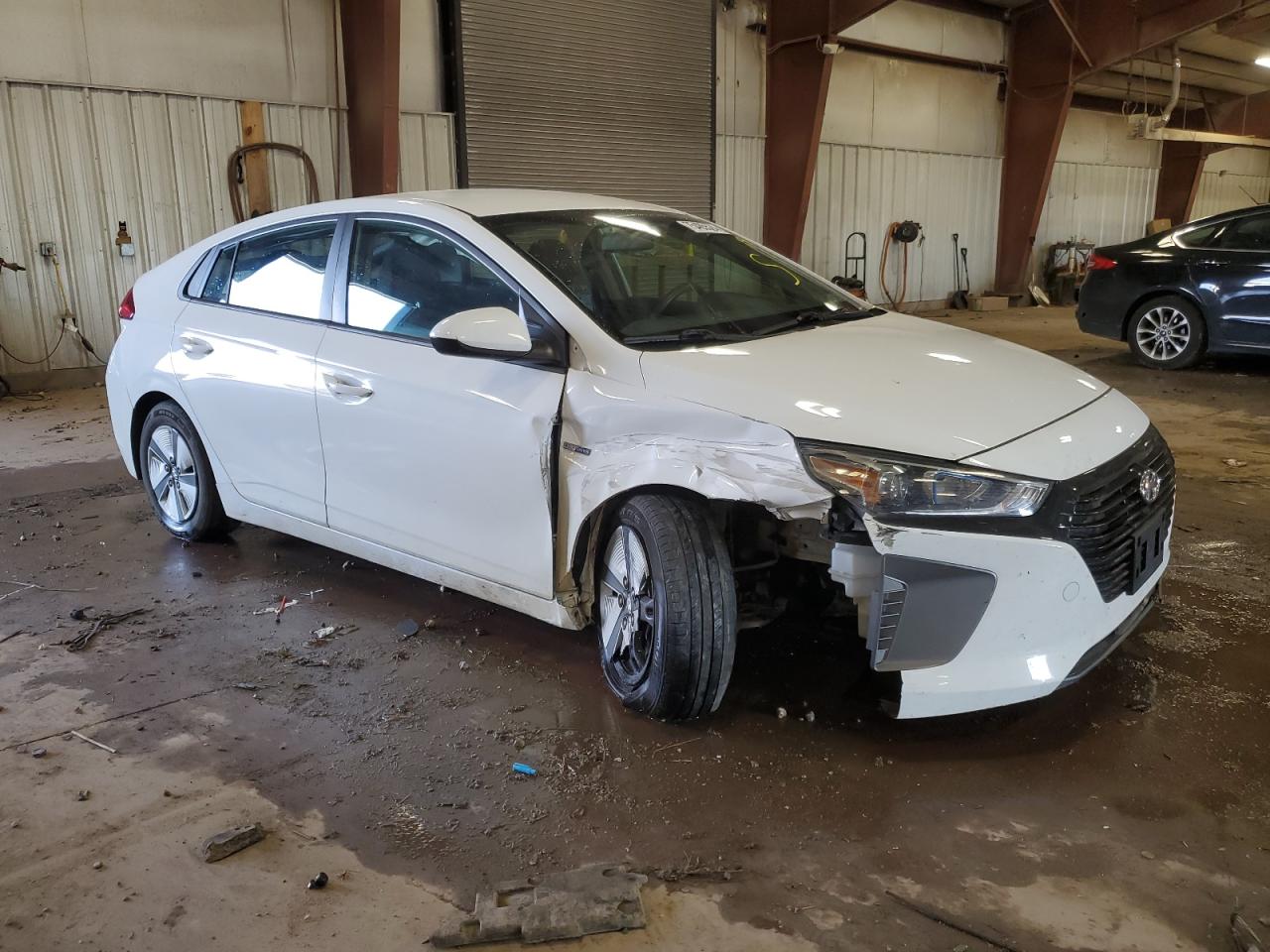 2019 Hyundai IONIQ VIN KMHC65LC3KU178989 Copart auction photo, side / mechanical damage thumbnail 4