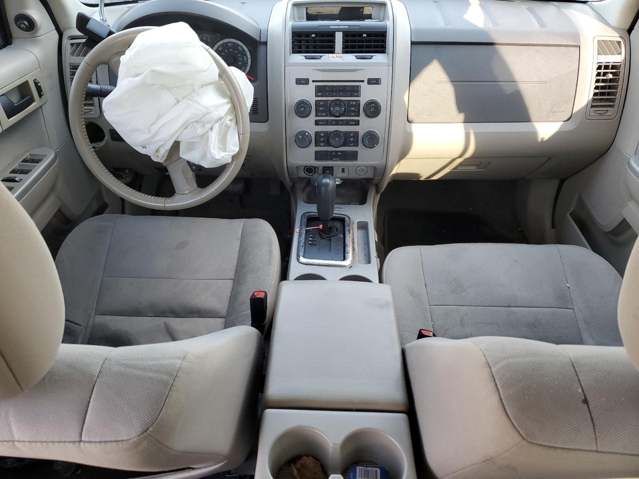 2011 Ford Escape VIN 1FMCU0DG9BKC69920 Copart auction photo, front end damage thumbnail 8