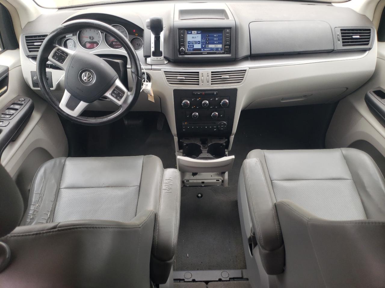 2012 Volkswagen Routan VIN 2C4RVABG7CR240469 Copart auction photo, front end / minor dent/scratches damage thumbnail 8