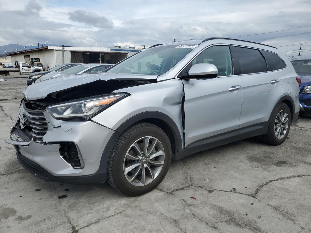 2017 Hyundai Santa Fe VIN KM8SM4HF7HU192515