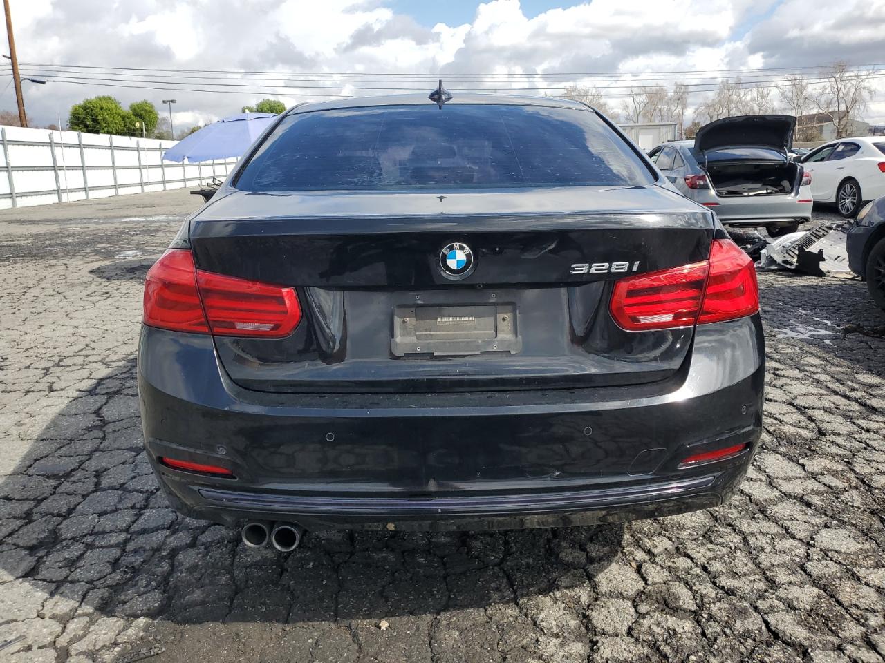 2016 BMW 3er VIN WBA8E9G51GNT86268 Copart auction photo, front end / side damage thumbnail 6