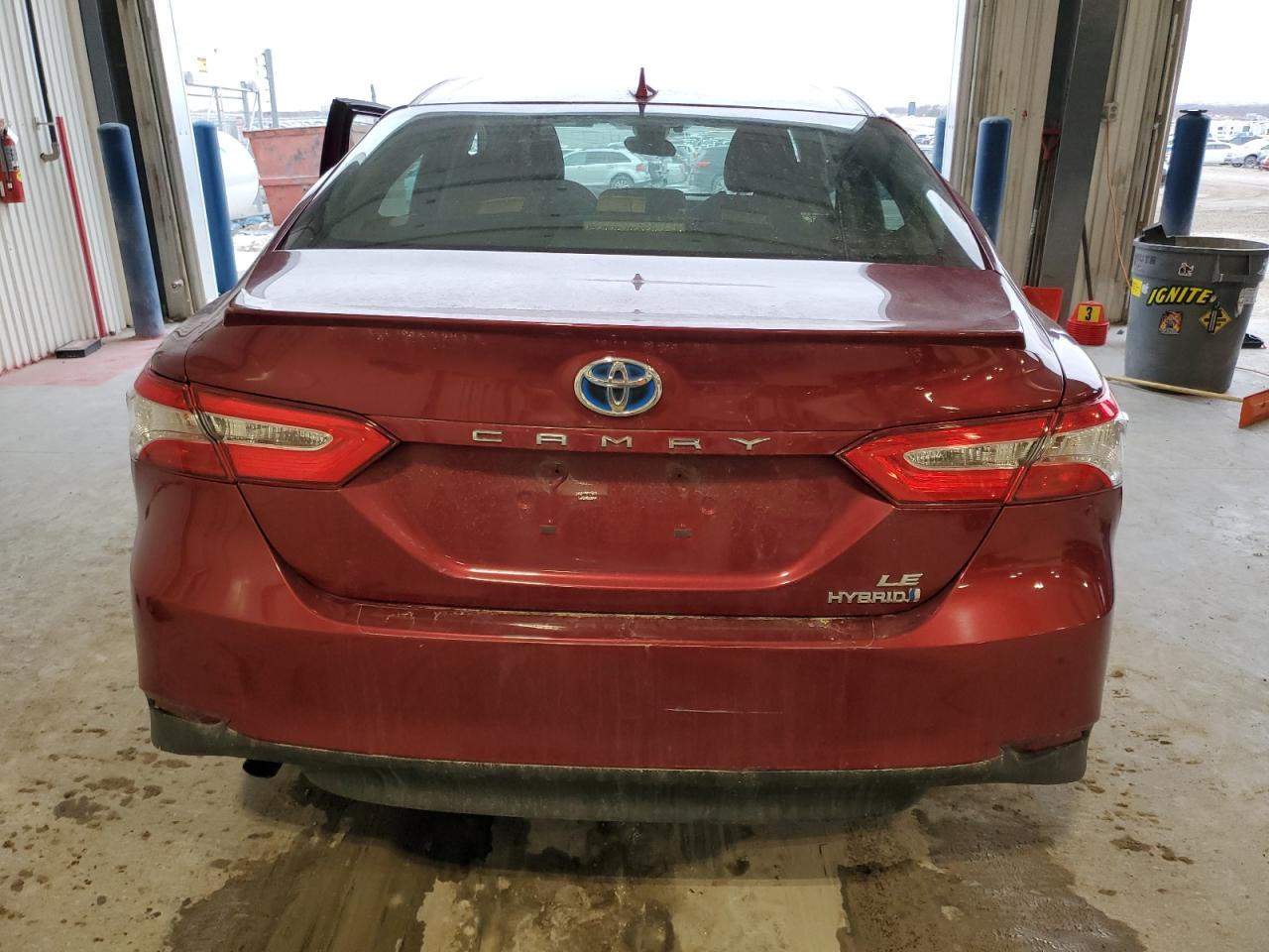 2018 Toyota Camry VIN 4T1B31HK6JU504912 Copart auction photo, front end / side damage thumbnail 6
