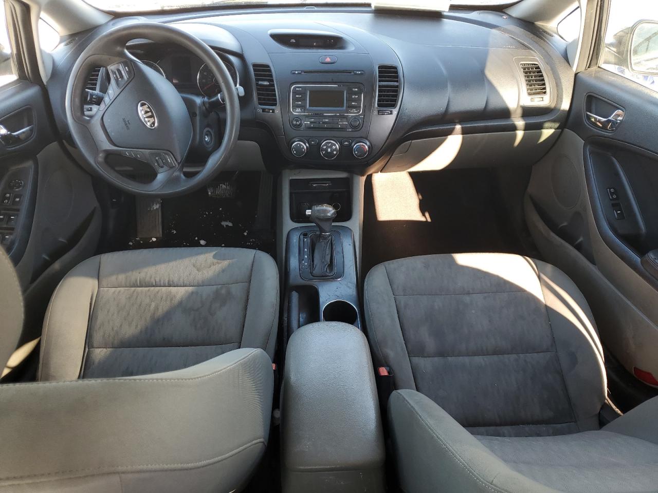 2015 KIA Forte VIN KNAFK4A60F5377497 Copart auction photo, front end / side damage thumbnail 8