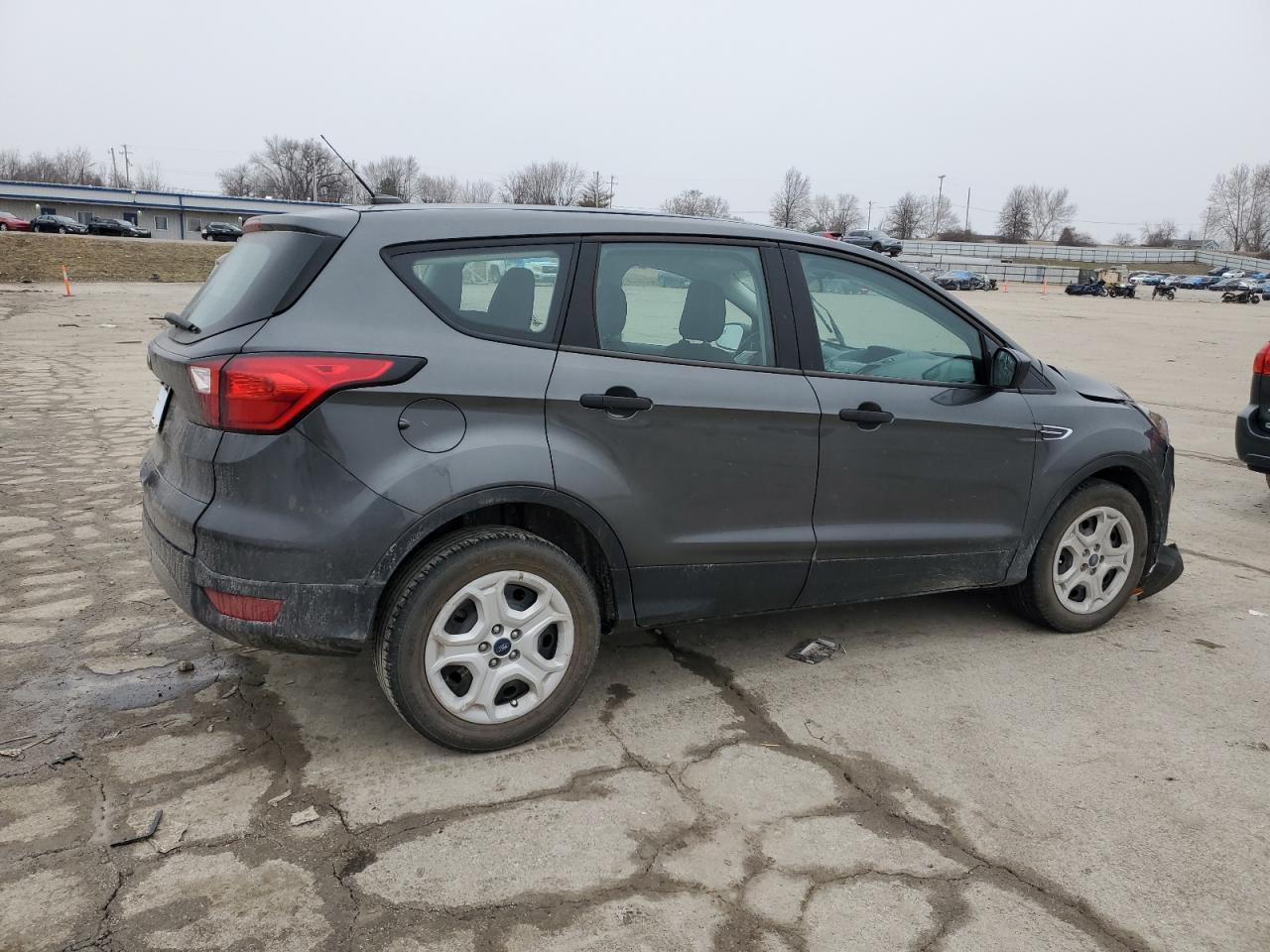 2019 Ford Escape VIN 1FMCU0F77KUA71516 Copart auction photo, front end damage thumbnail 3