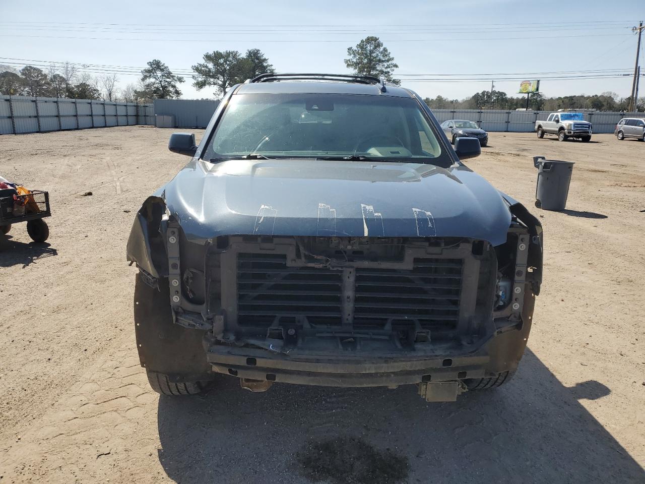 2019 GMC Yukon VIN 1GKS1GKC1KR130314 Copart auction photo, front end / side damage thumbnail 5