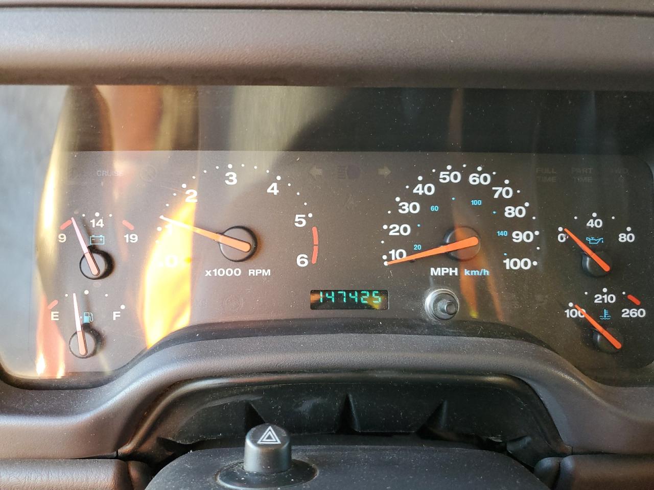2001 Jeep Wrangler VIN 1J4FA49SX1P320223 Copart auction photo, front end / minor dent/scratches damage thumbnail 9