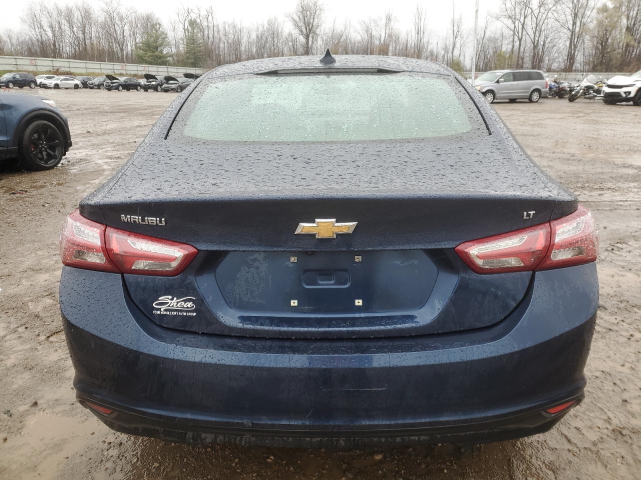 2021 Chevrolet Malibu VIN 1G1ZD5ST1MF075138 Copart auction photo, front end / minor dent/scratches damage thumbnail 6