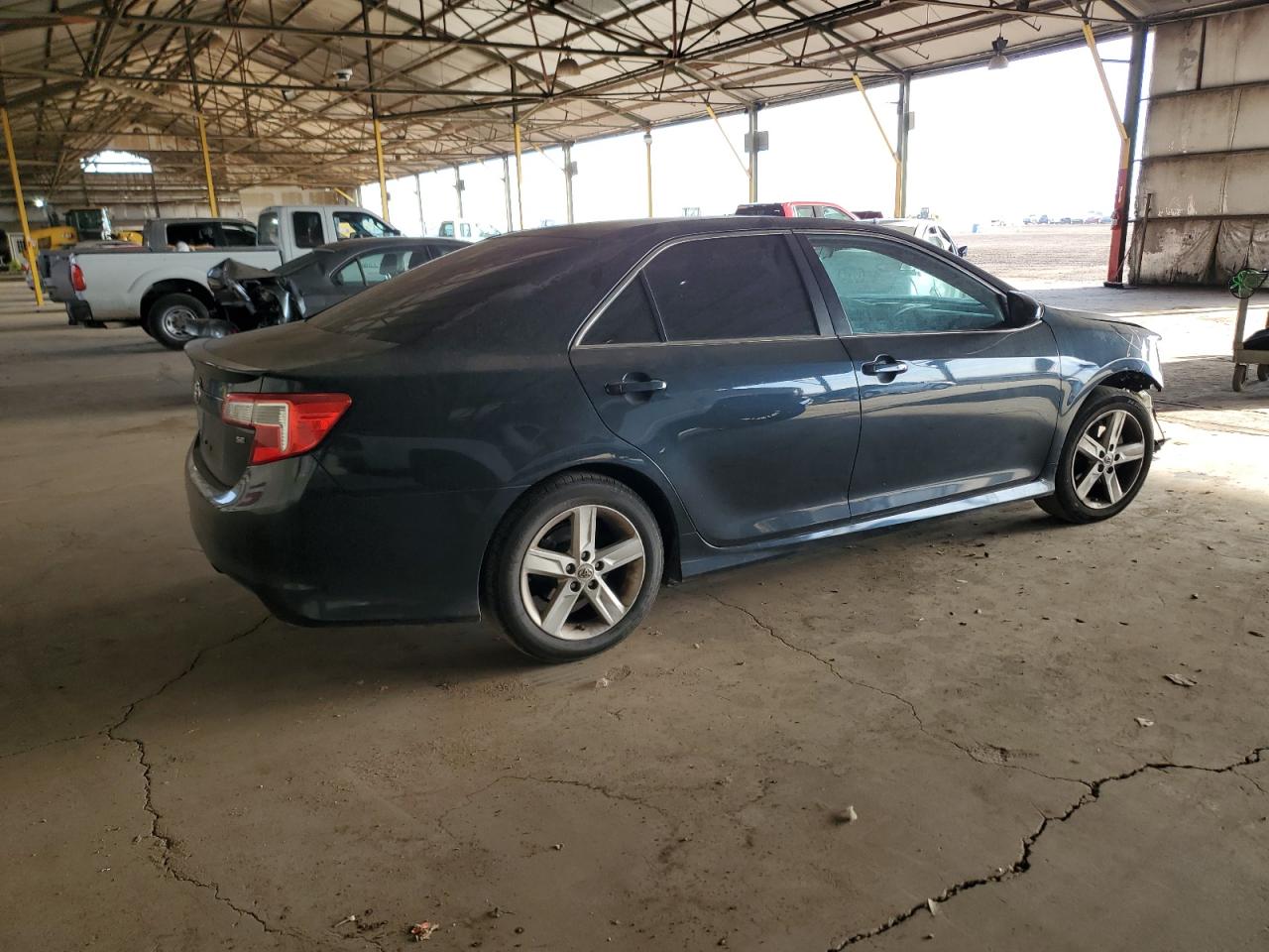 2012 Toyota Camry VIN 4T1BF1FKXCU614424 Copart auction photo, front end / minor dent/scratches damage thumbnail 3