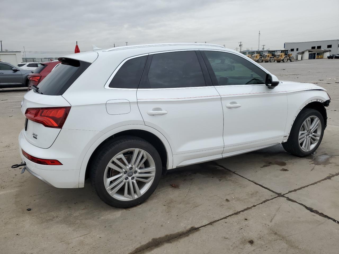 2018 Audi Q5 VIN WA1BNAFY2J2017797 Copart auction photo, front end damage thumbnail 3