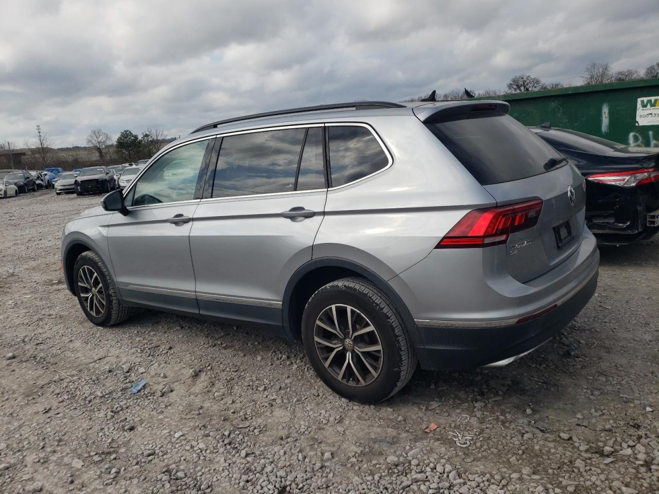 2020 Volkswagen Tiguan VIN 3VV3B7AX0LM075621 Copart auction photo, side damage thumbnail 2
