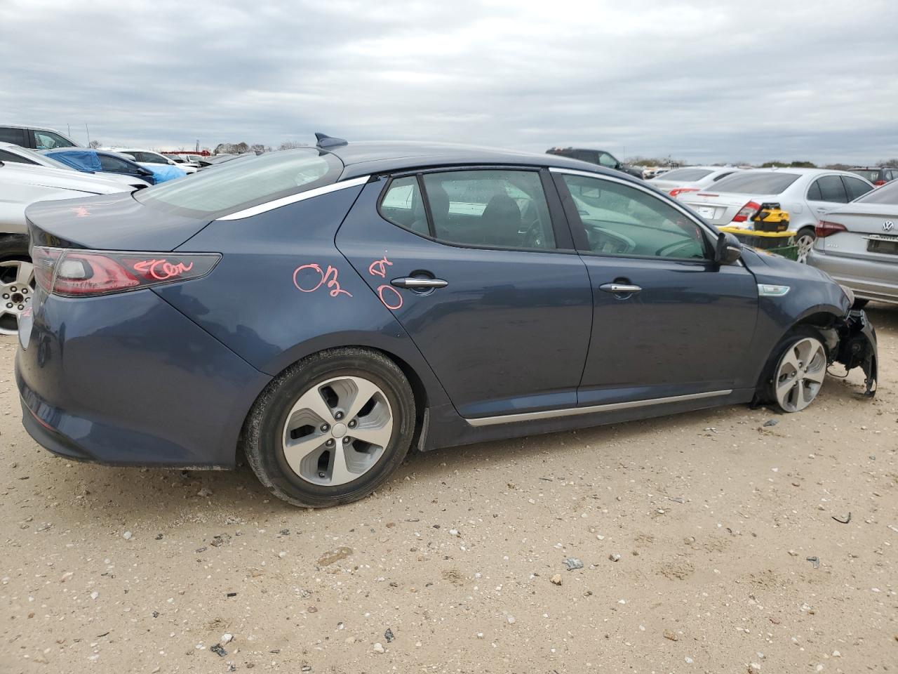 2015 KIA Optima VIN KNAGM4AD4F5078186 Copart auction photo, front end / minor dent/scratches damage thumbnail 3