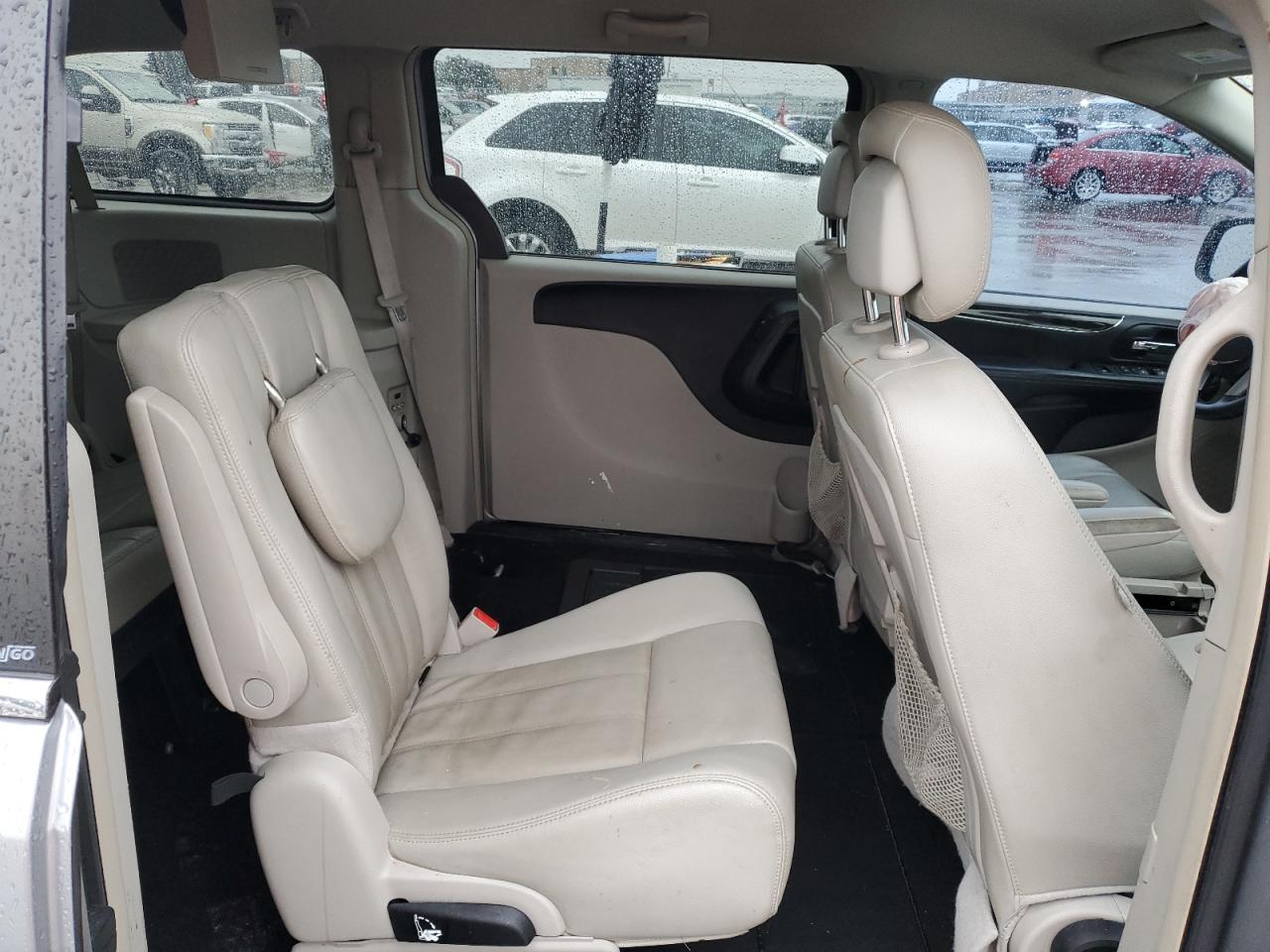 2013 Chrysler Town & Country VIN 2C4RC1BG1DR745527 Copart auction photo, front end damage thumbnail 11