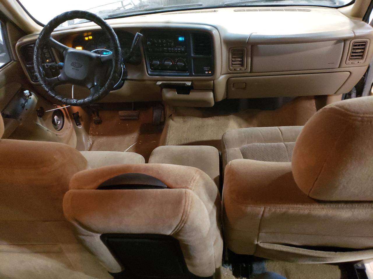2000 Chevrolet Silverado VIN 2GCEK19TXY1159109 Copart auction photo, all over damage thumbnail 8