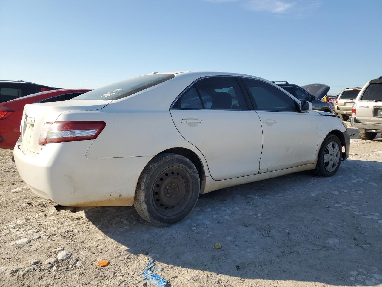 2011 Toyota Camry VIN 4T1BF3EK0BU584684 Copart auction photo, minor dent/scratches / mechanical damage thumbnail 3