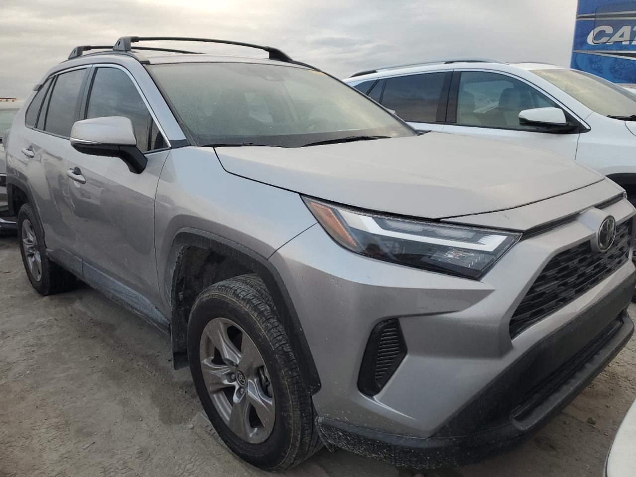 2022 Toyota RAV 4 VIN 2T3W1RFV5NC189148 Copart auction photo, water/flood damage thumbnail 4
