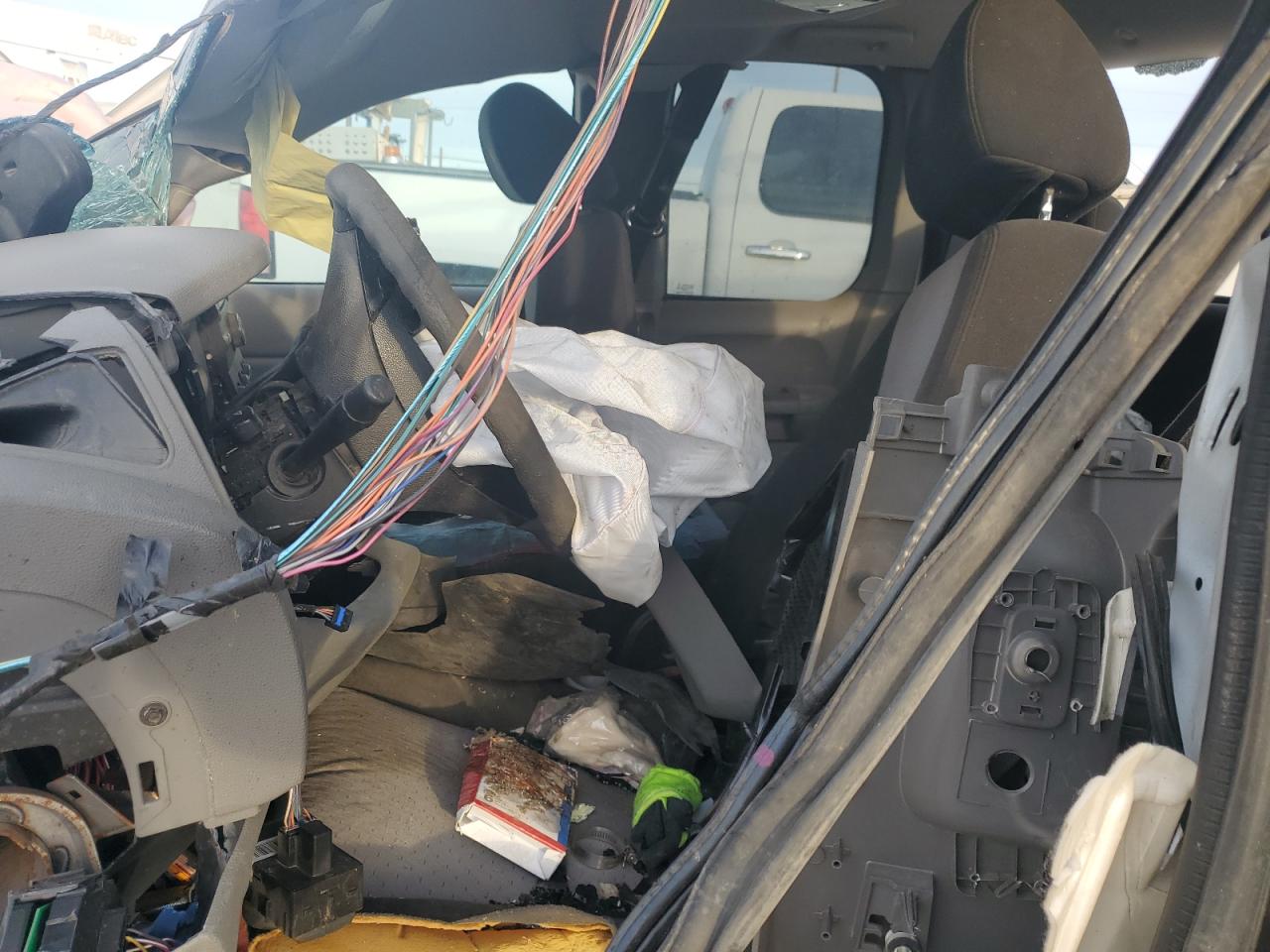 2008 Chevrolet Silverado VIN 1GBHC39K68E184721 Copart auction photo, all over damage thumbnail 7