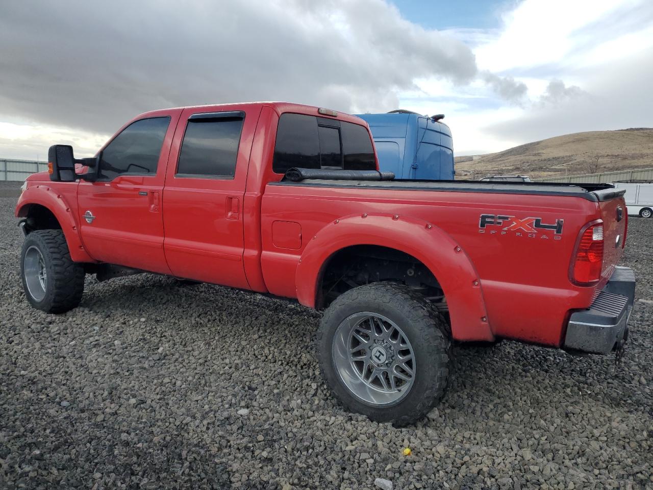 2011 Ford F250 VIN 1FT7W2BT1BEB14109 Copart auction photo, vandalism / front end damage thumbnail 2