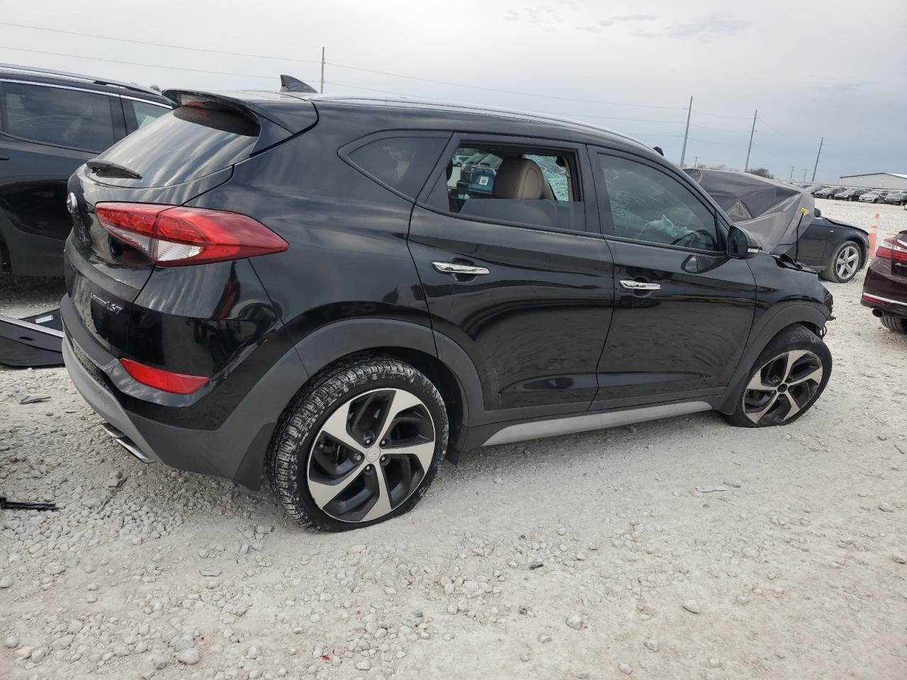 2017 Hyundai Tucson VIN KM8J33A2XHU458948 Copart auction photo, front end damage thumbnail 3
