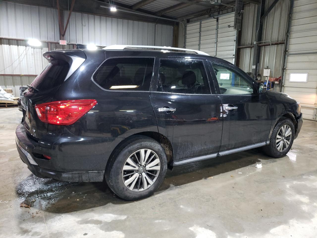 2019 Nissan Pathfinder VIN 5N1DR2MN5KC603967 Copart auction photo, front end / minor dent/scratches damage thumbnail 3