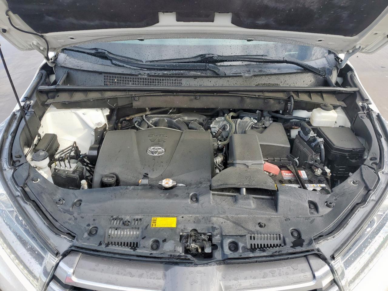 2019 Toyota Highlander VIN 5TDYZRFHXKS297255 Copart auction photo, side / front end damage thumbnail 12