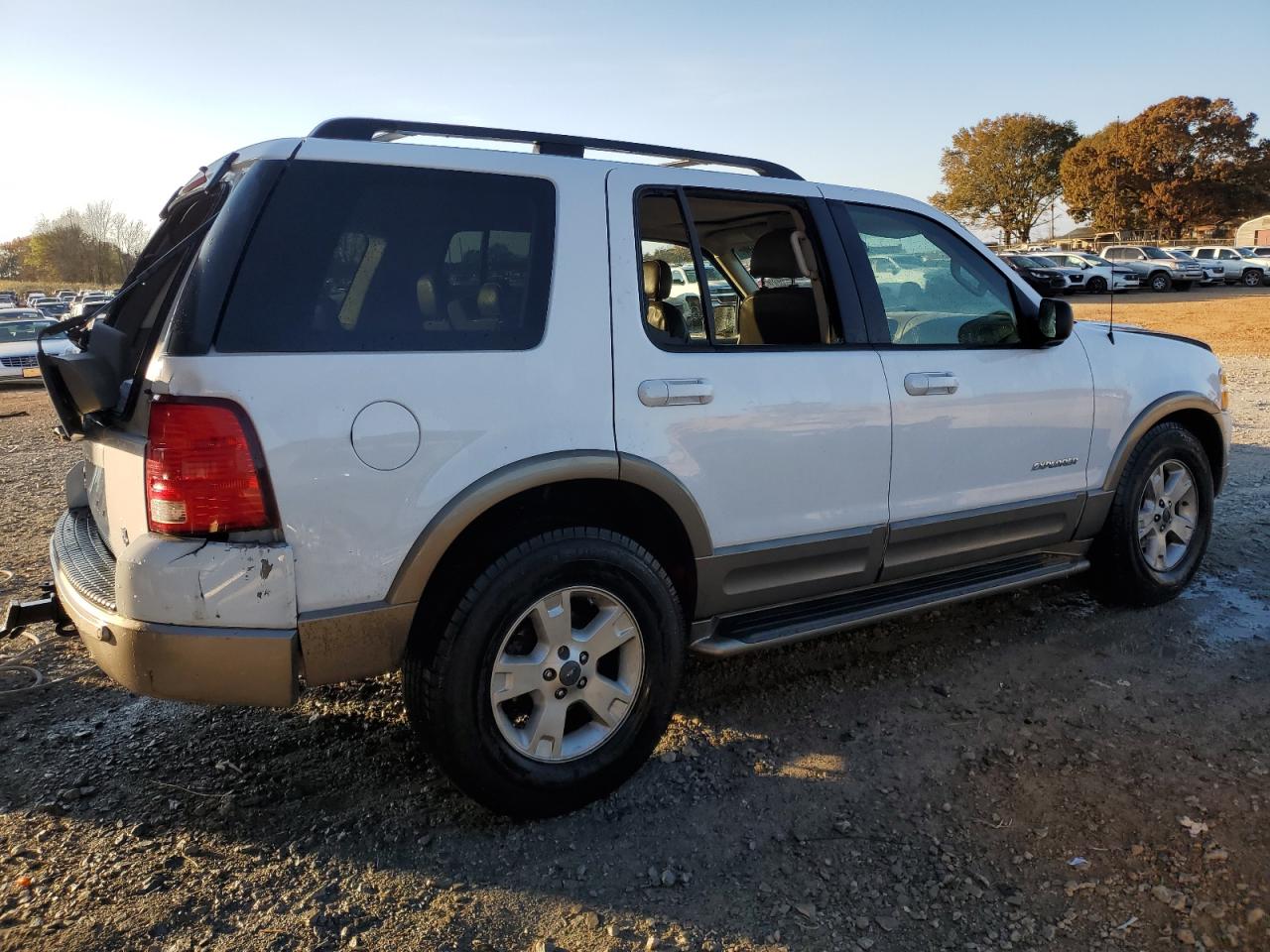 2004 Ford Explorer VIN 1FMDU64W74UB82717 Copart auction photo, rear end / front end damage thumbnail 3
