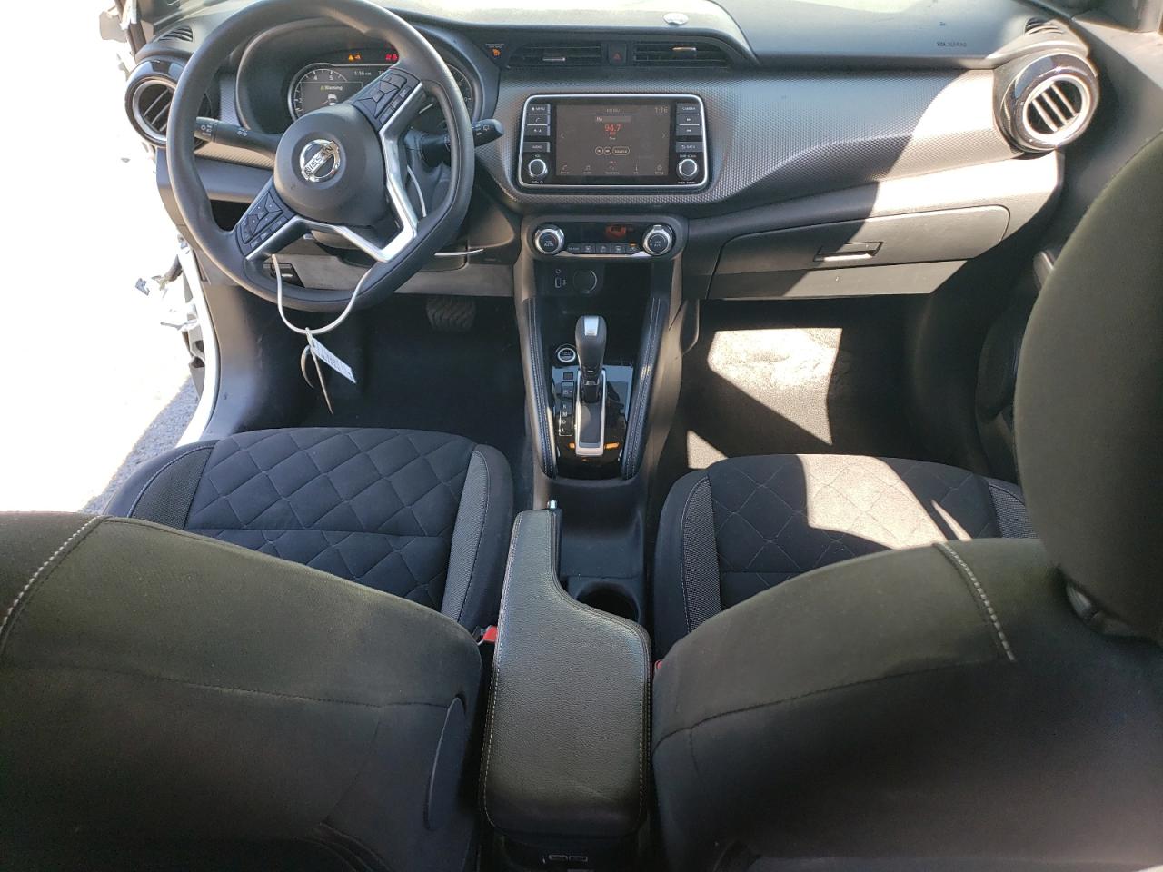 2020 Nissan Kicks VIN 3N1CP5CV9LL523492 Copart auction photo, side / front end damage thumbnail 8