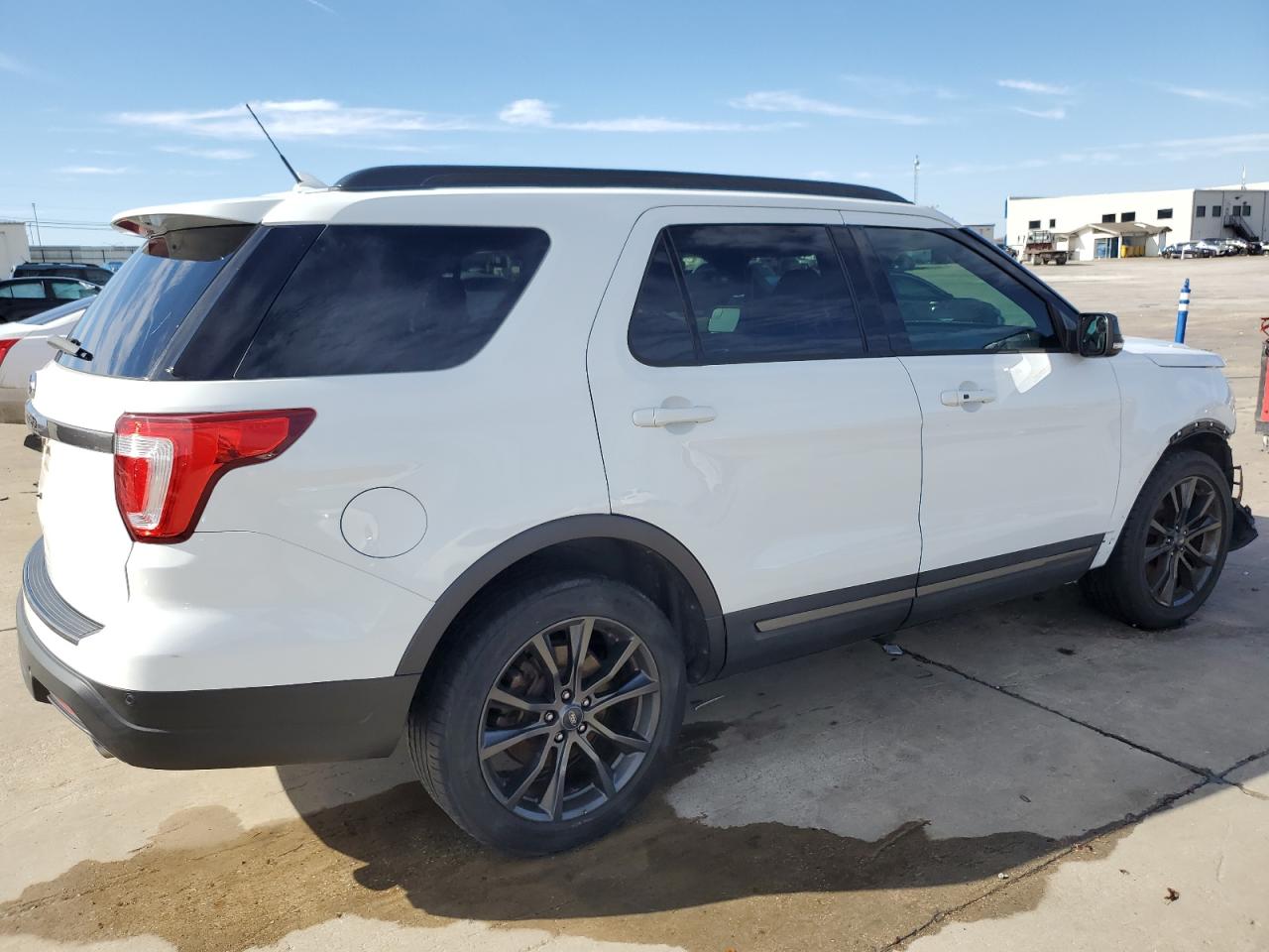 2018 Ford Explorer VIN 1FM5K7D89JGC26941 Copart auction photo, front end damage thumbnail 3