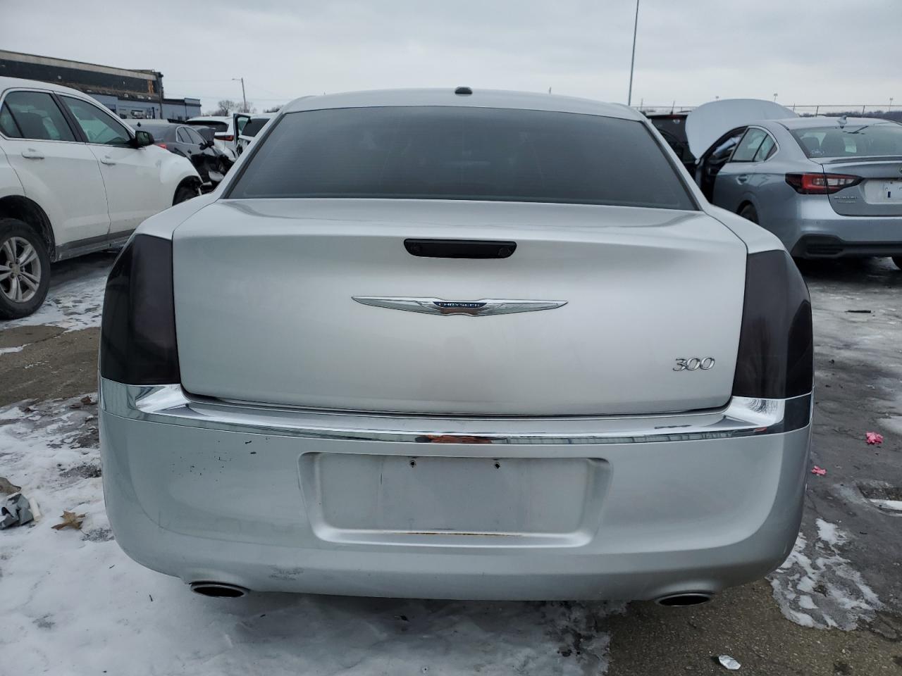 2012 Chrysler 300 VIN 2C3CCACGXCH307828 Copart auction photo, front end damage thumbnail 6