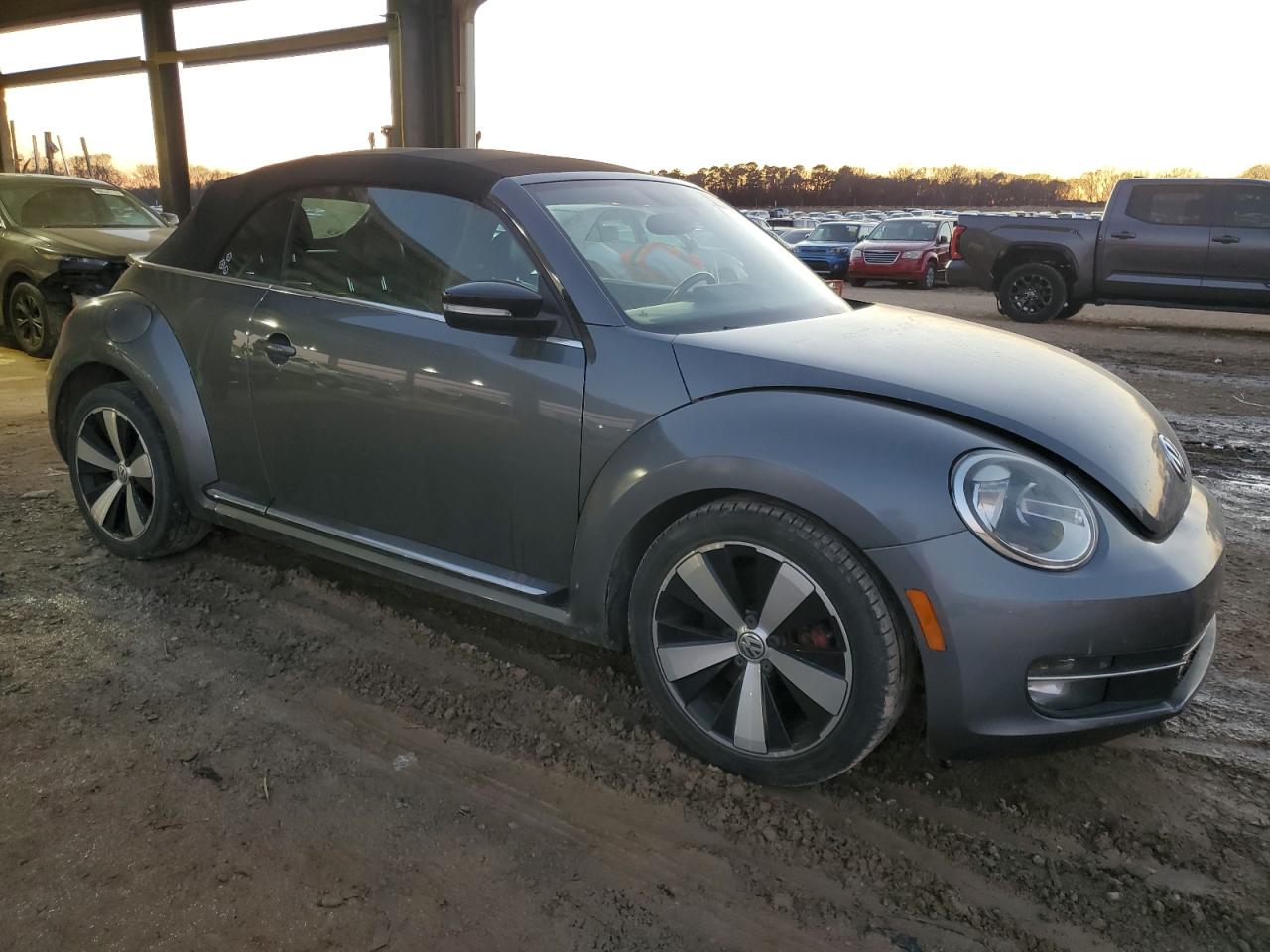 2013 Volkswagen Beetle VIN 3VW767AT0DM803728 Copart auction photo, front end / undercarriage damage thumbnail 4