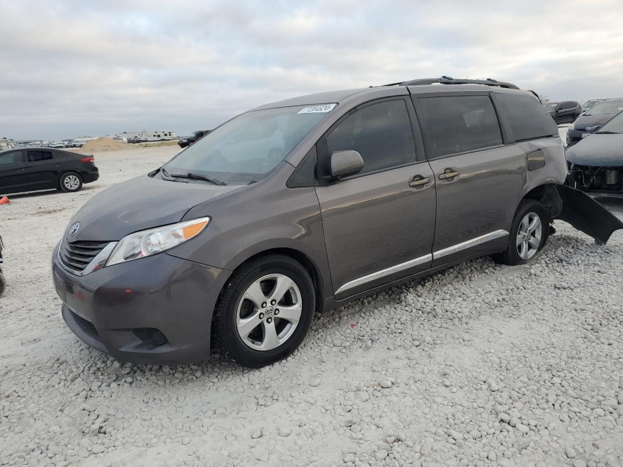 2016 Toyota Sienna VIN 5TDKK3DC6GS719544
