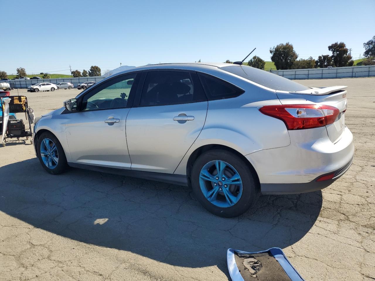 2014 Ford Focus VIN 1FADP3F23EL111676 Copart auction photo, front end / rear end damage thumbnail 2
