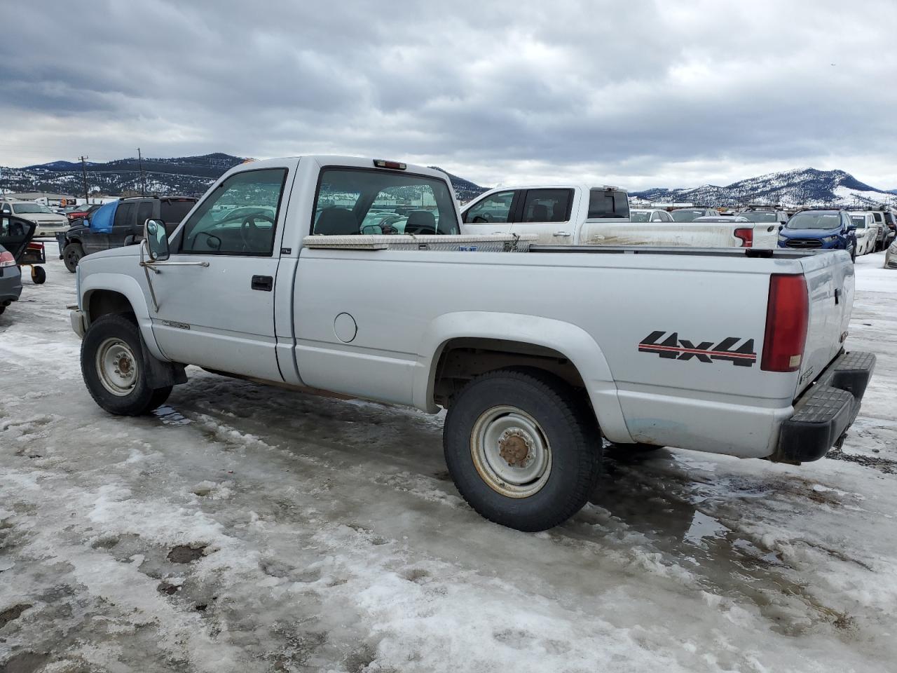 1996 GMC Sierra VIN 1GTHK34J8TE537000 Copart auction photo, normal wear damage thumbnail 2