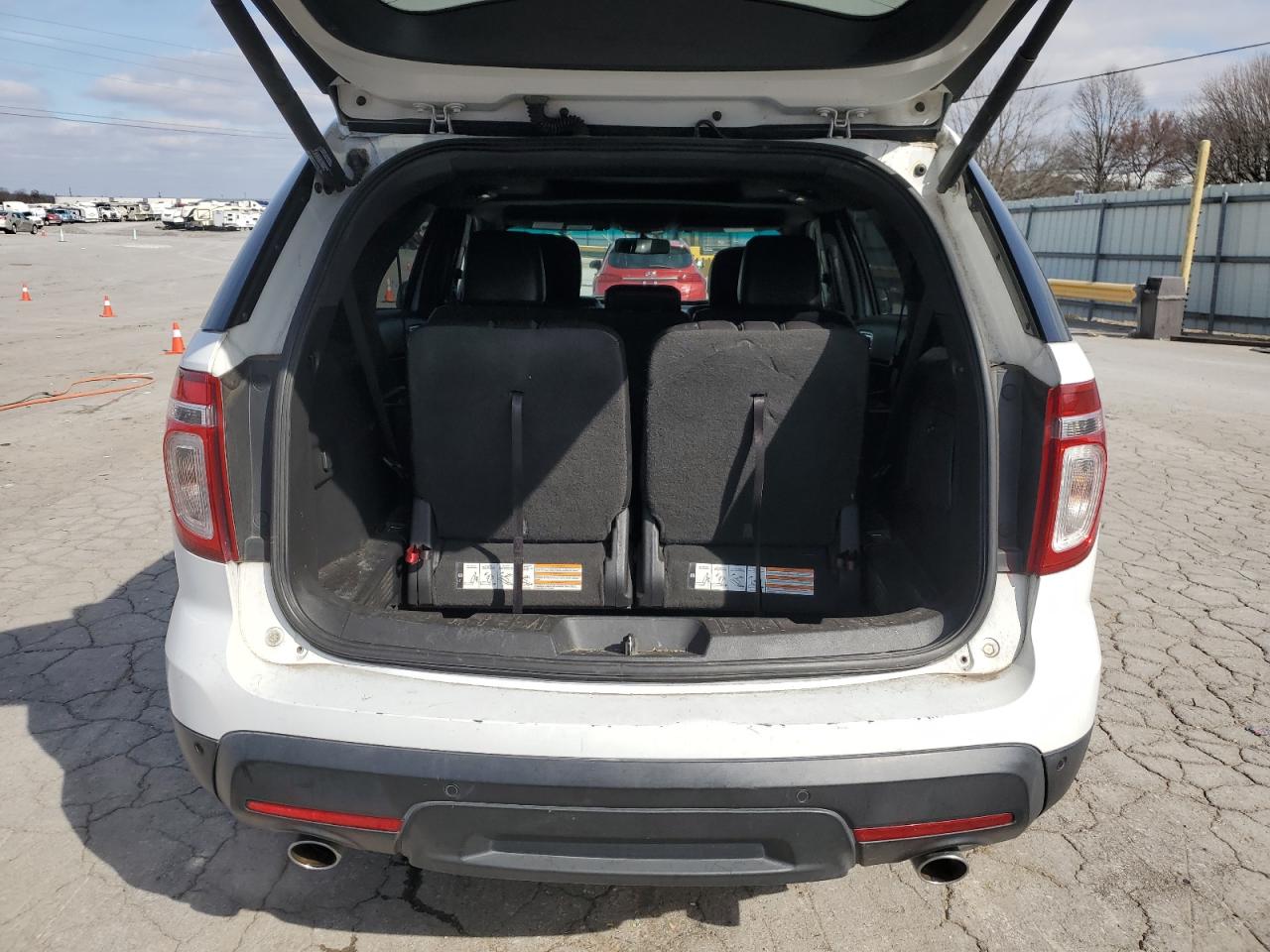 2013 Ford Explorer VIN 1FM5K7D89DGC61533 Copart auction photo, side / front end damage thumbnail 6