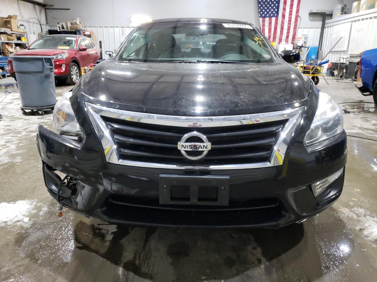 2015 Nissan Altima VIN 1N4AL3AP2FC233206 Copart auction photo, front end / side damage thumbnail 5