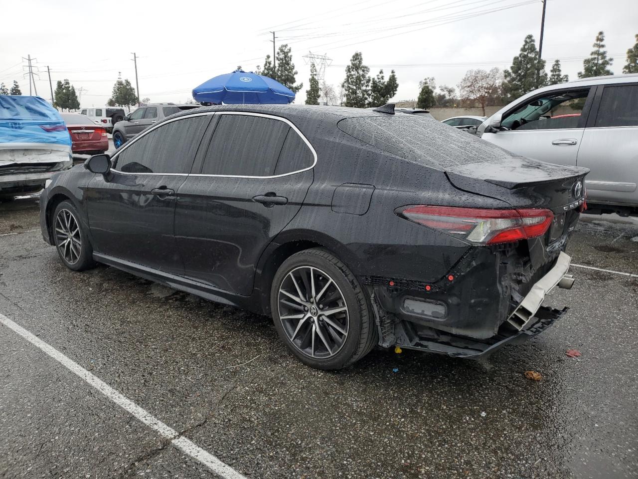 2021 Toyota Camry VIN 4T1G11AK5MU551598 Copart auction photo, rear end damage thumbnail 2