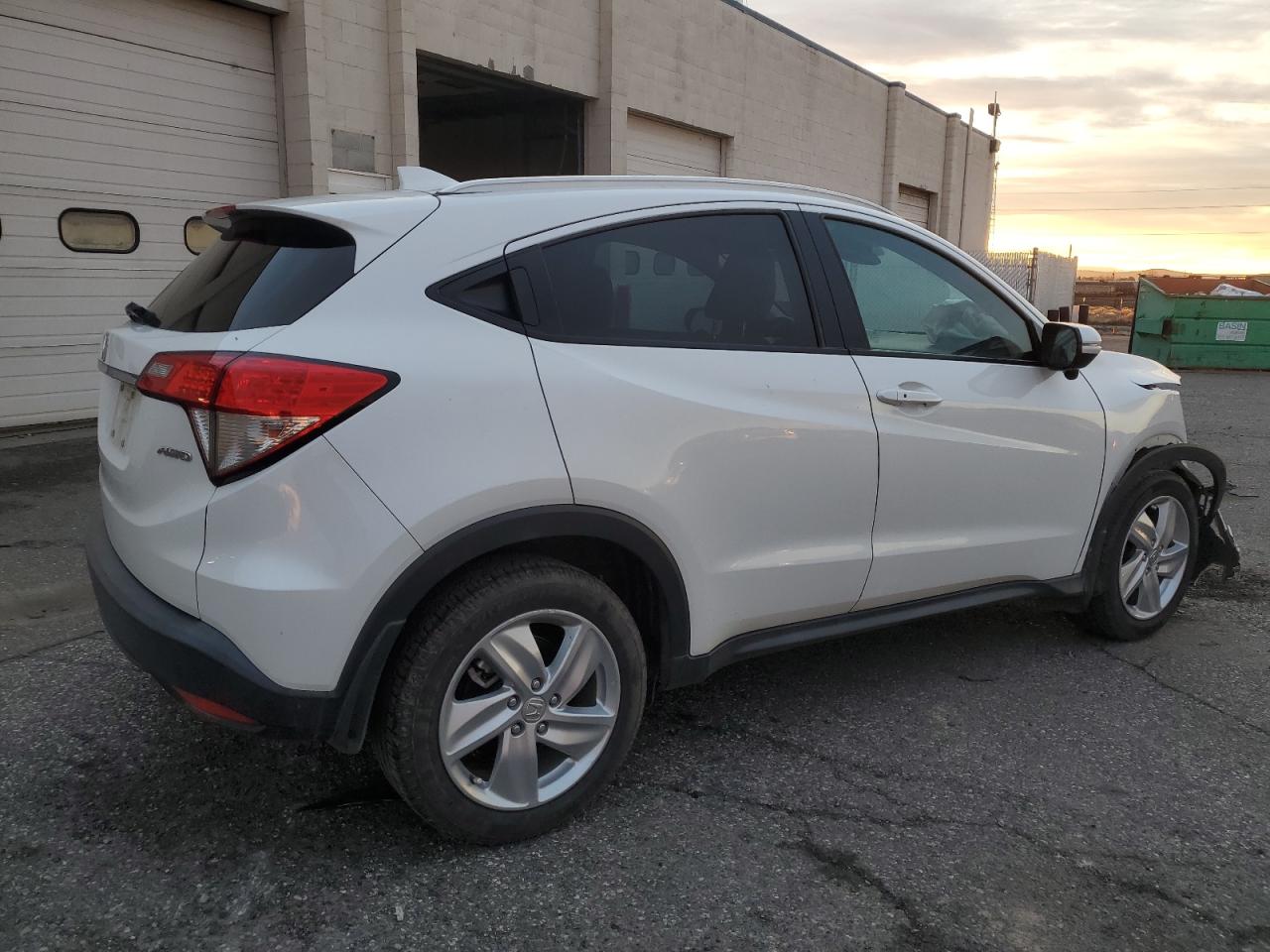 2019 Honda HR-V VIN 3CZRU6H59KM711950 Copart auction photo, front end / side damage thumbnail 3