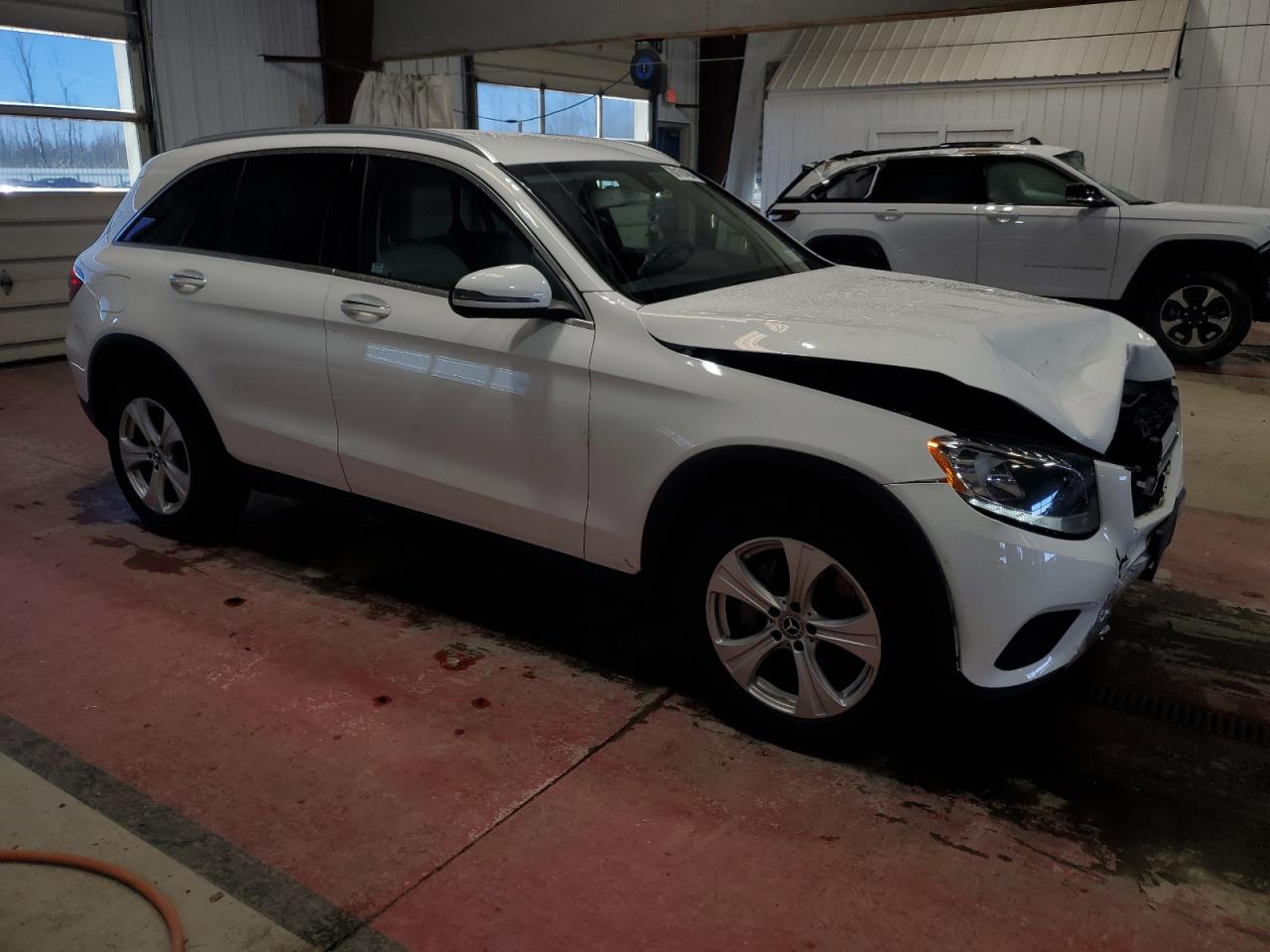 2017 Mercedes-Benz GLC VIN WDC0G4JBXHV005508 Copart auction photo, front end / mechanical damage thumbnail 4