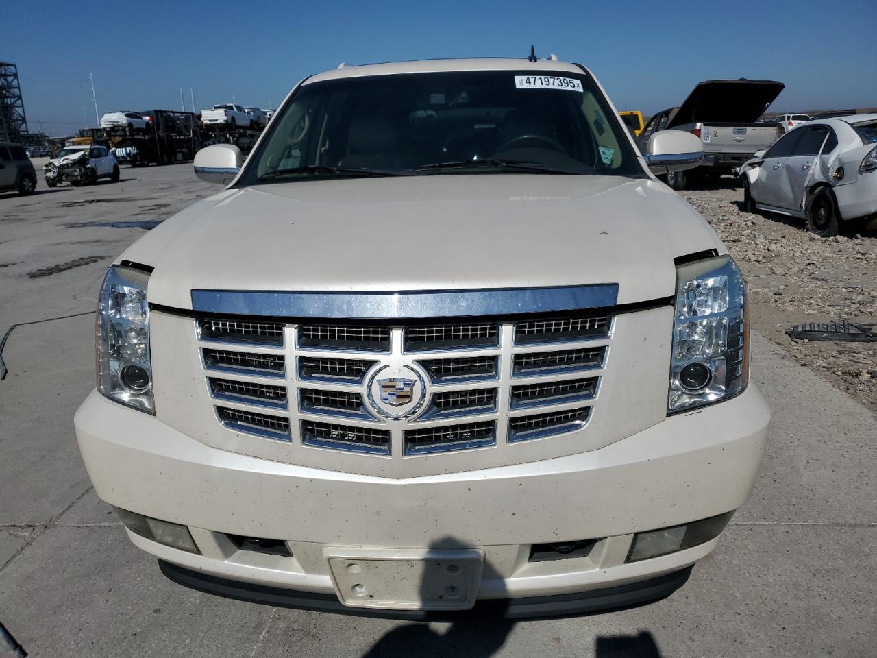 2011 Cadillac Escalade VIN 1GYS3JEF2BR333246 Copart auction photo, mechanical / normal wear damage thumbnail 5