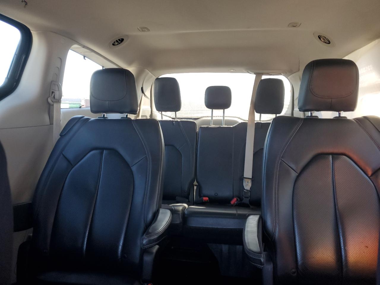 2019 Chrysler Pacifica VIN 2C4RC1BG5KR561043 Copart auction photo, front end / mechanical damage thumbnail 10