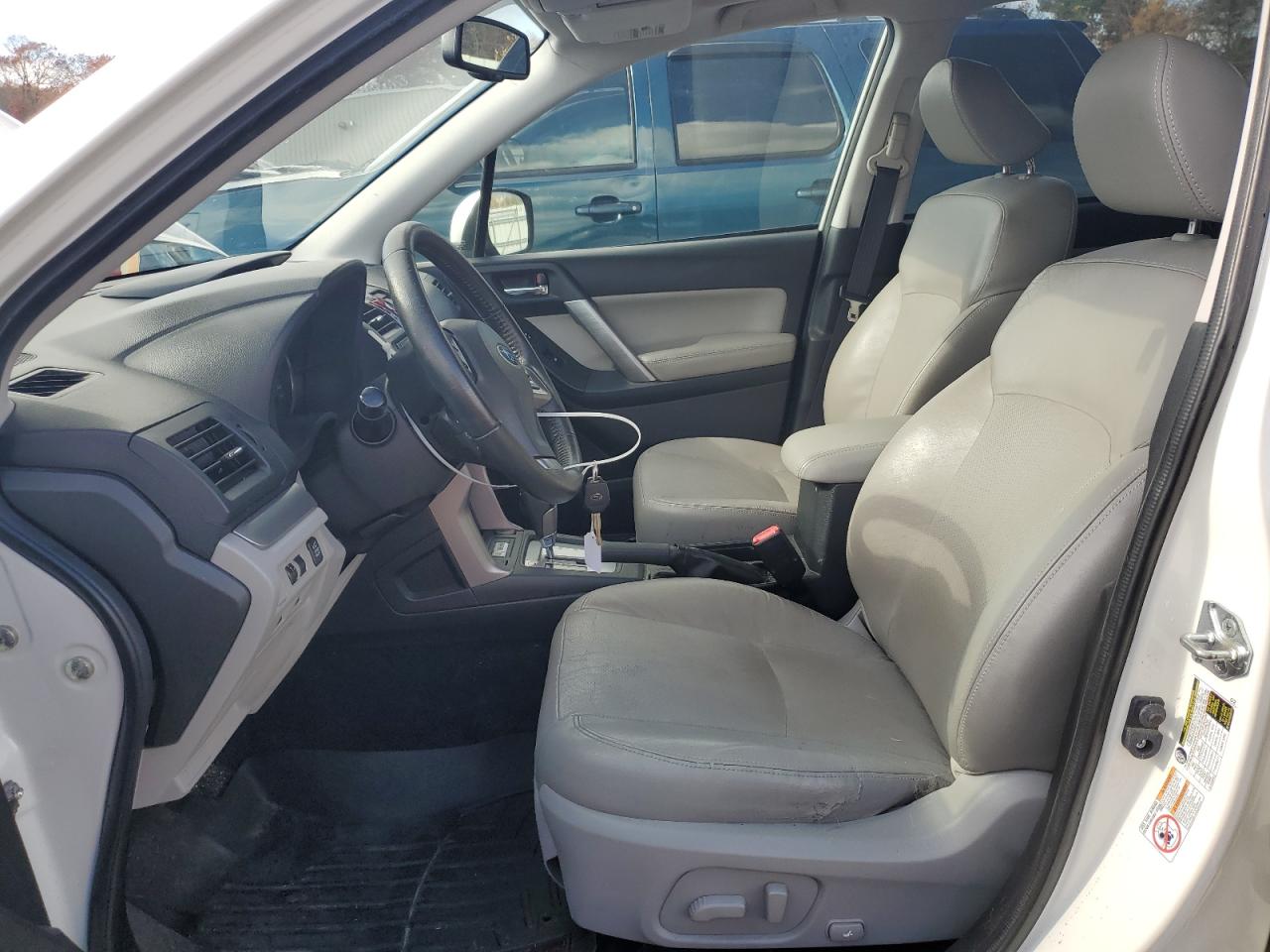 2015 Subaru Forester VIN JF2SJAKC3FH583176 Copart auction photo, front end / minor dent/scratches damage thumbnail 7