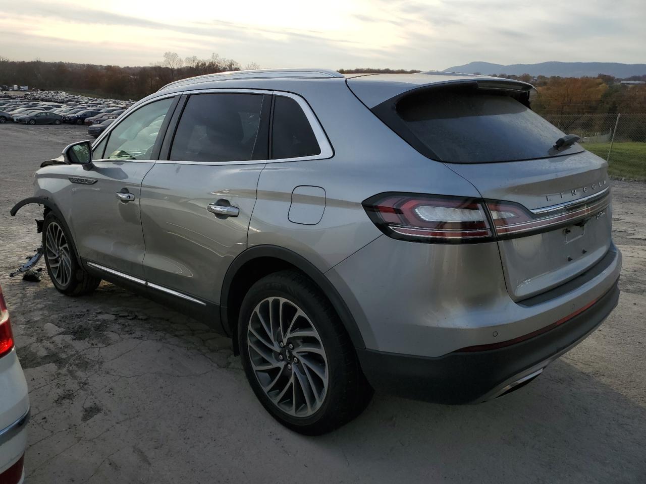 2020 Lincoln Nautilus VIN 2LMPJ8K95LBL34226 Copart auction photo, front end damage thumbnail 2