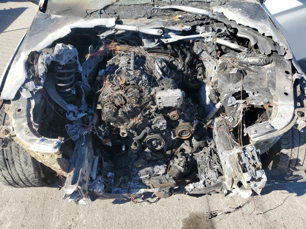 2016 BMW 5er VIN WBA5A7C5XGG148092 Copart auction photo, mechanical / burn - engine damage thumbnail 11