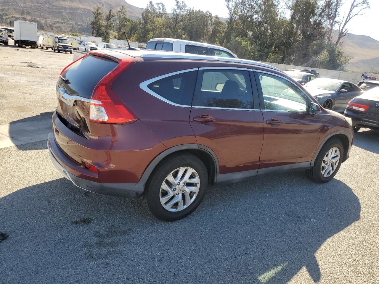 2015 Honda CR-V VIN 2HKRM3H77FH522666 Copart auction photo, rear end / minor dent/scratches damage thumbnail 3