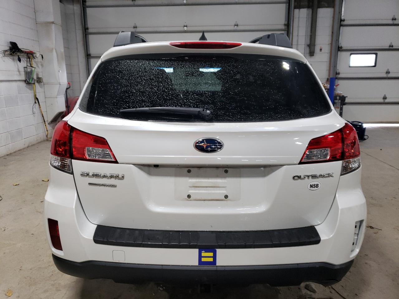 2014 Subaru Outback VIN 4S4BRCLC3E3272002 Copart auction photo, rear end damage thumbnail 6