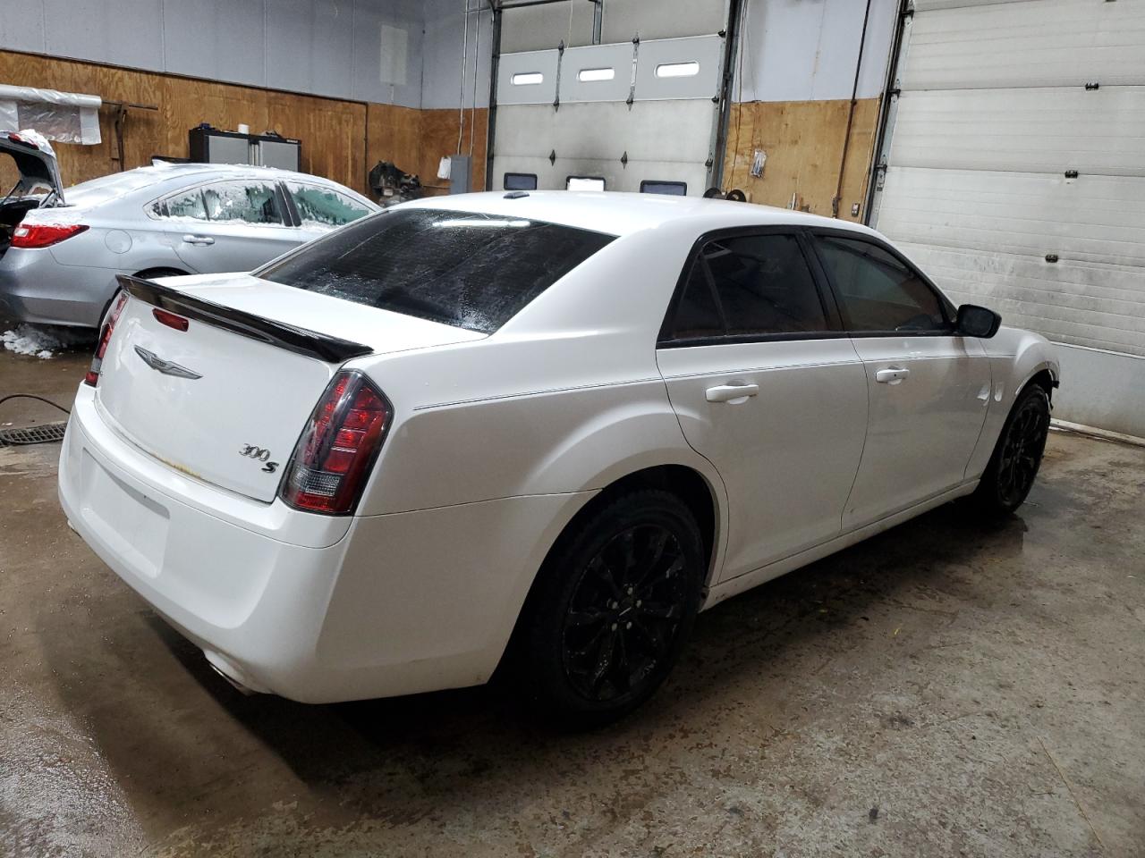 2014 Chrysler 300 VIN 2C3CCAGG5EH384460 Copart auction photo, front end / minor dent/scratches damage thumbnail 3