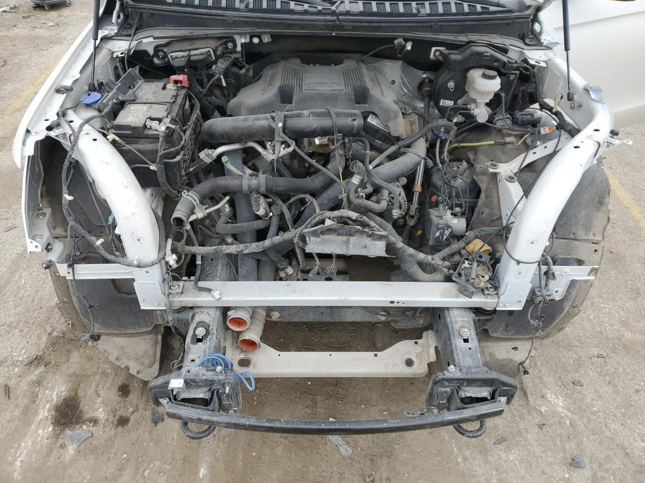 2019 Ford Expedition VIN 1FMJK2AT4KEA12124 Copart auction photo, front end damage thumbnail 12