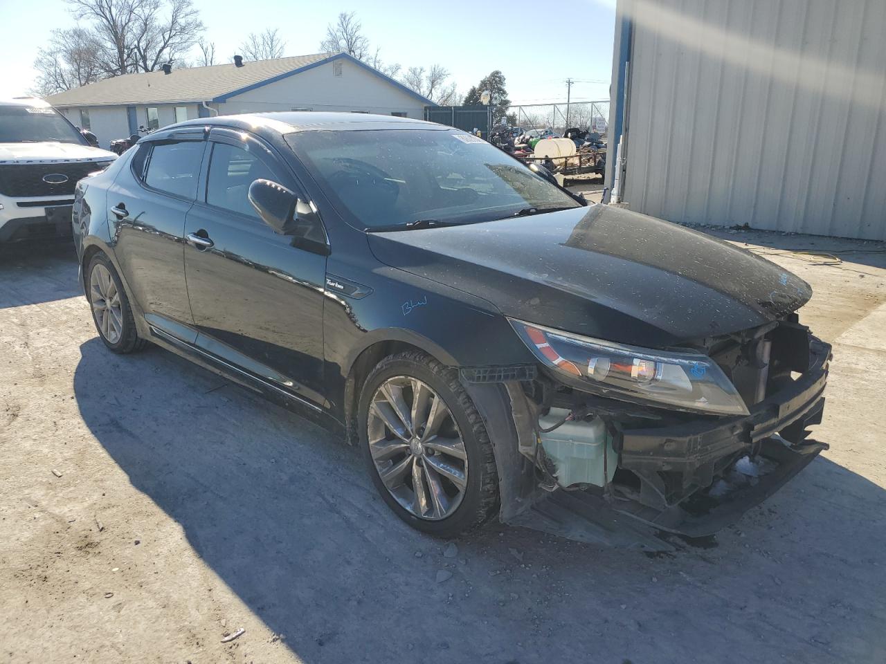 2014 KIA Optima VIN 5XXGR4A68EG334376 Copart auction photo, front end damage thumbnail 4