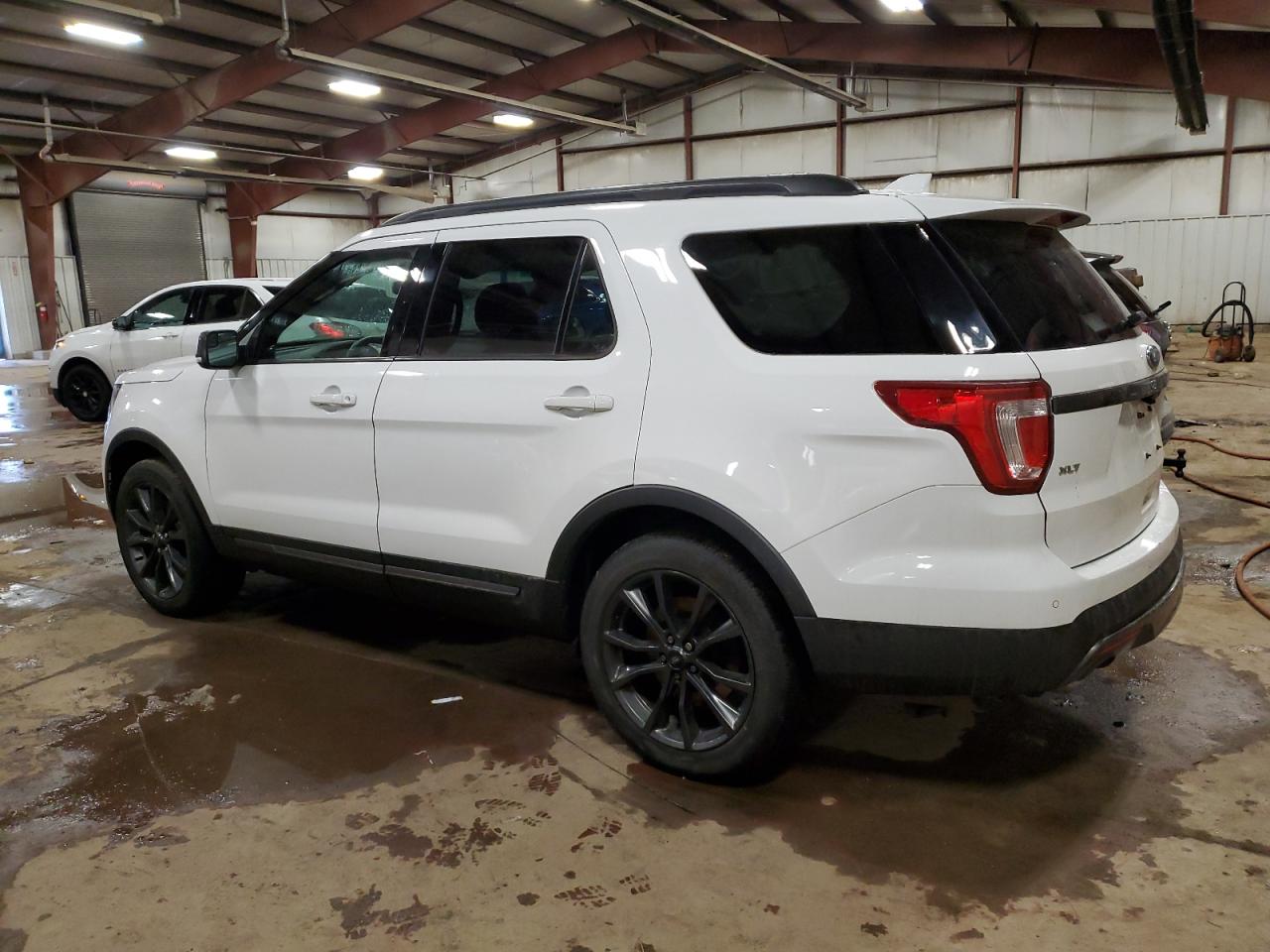 2017 Ford Explorer VIN 1FM5K8D85HGA57565 Copart auction photo, side damage thumbnail 2